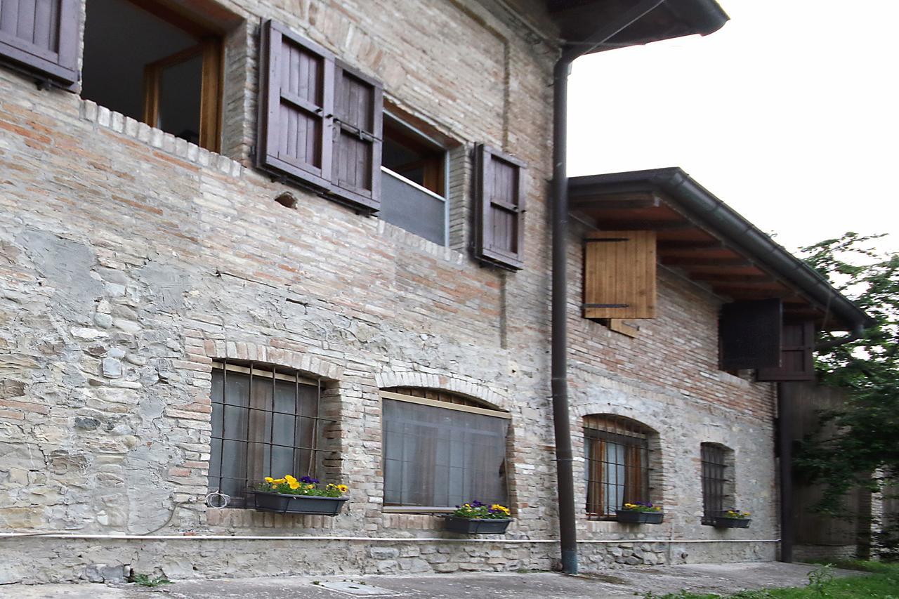 La Maesta' Acomodação com café da manhã Langhirano Exterior foto