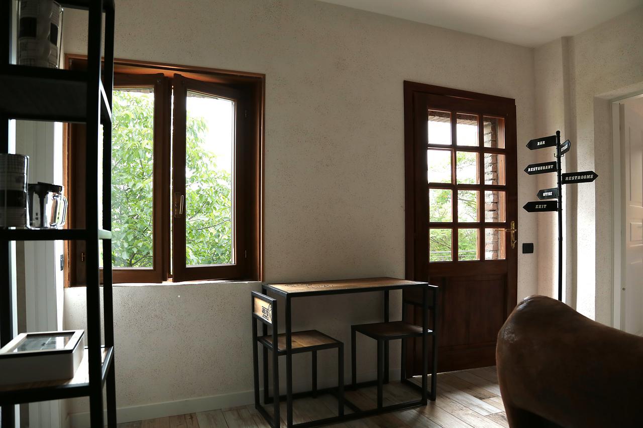 La Maesta' Acomodação com café da manhã Langhirano Exterior foto